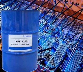 Agente de limpieza para semiconductores